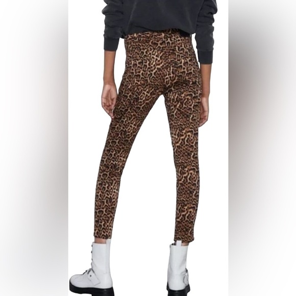 Zara Y2K Leopard Print Jeans Size 6 Emblem 90s Graffiti High Rise Zipper - Picture 2 of 9